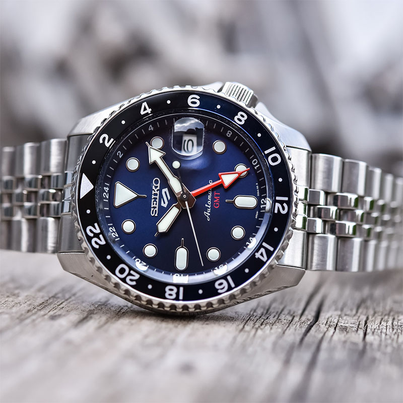 Seiko 5 Sports GMT Blueberry SKX Re-Interpretation – Swiss Timecorner