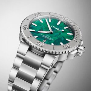 oris aquis date x bracenet – 43.5mm edelstahl grün
