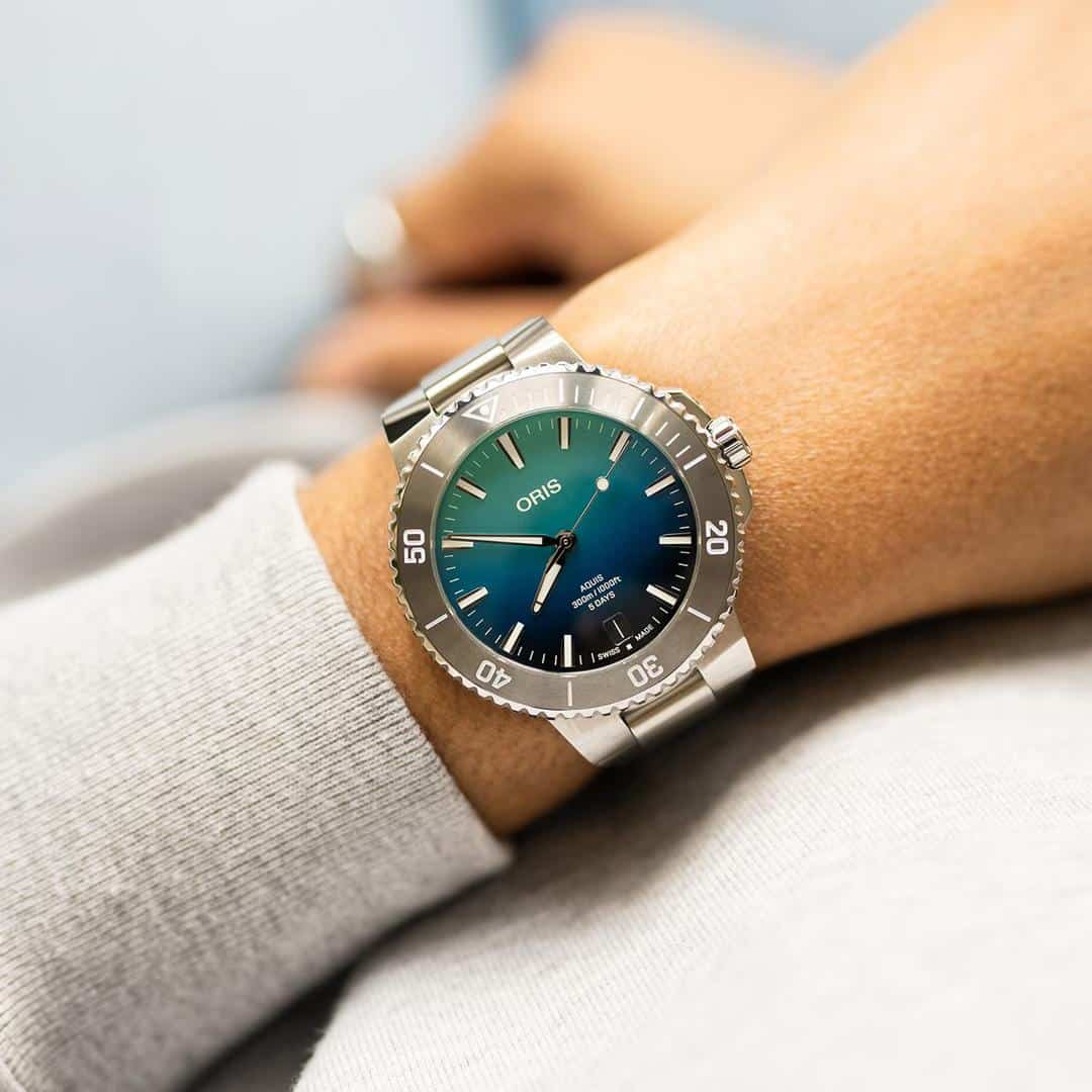 oris aquis great barrier reef iv – blau 43.5mm edelstahl