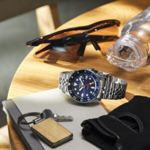 seiko 5 sports gmt blueberry 42mm edelstahl