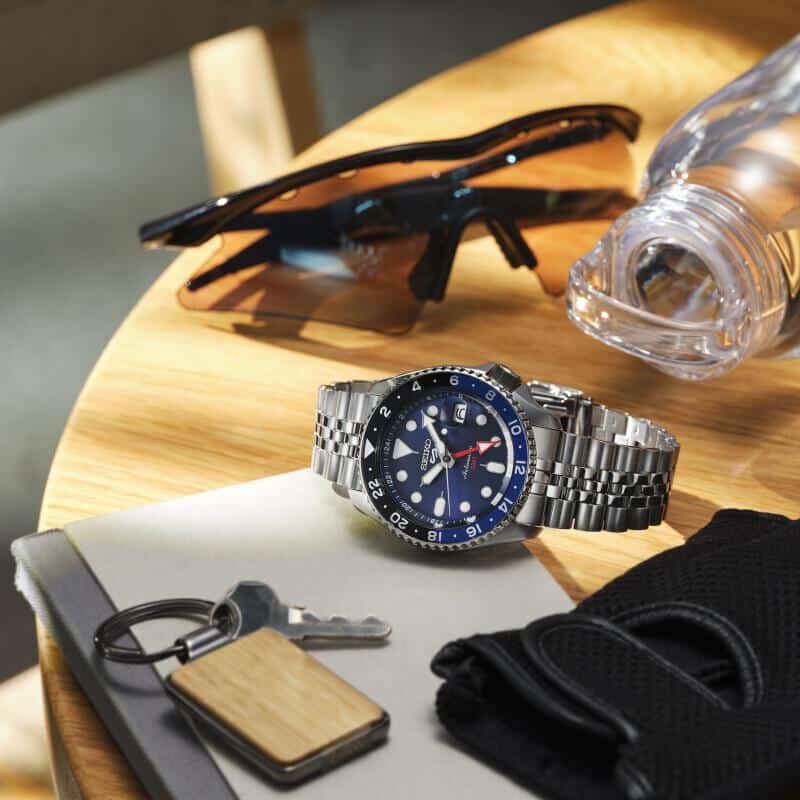 seiko 5 sports gmt blueberry 42mm edelstahl