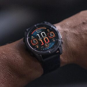 garmin fenix 8 amoled 51 mm schwarz – outdoor & multisport / carbongrau dlc