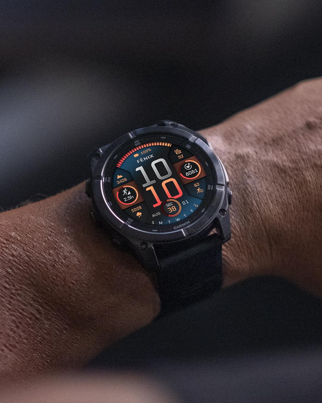 garmin fenix 8 amoled 51 mm schwarz – outdoor & multisport / carbongrau dlc