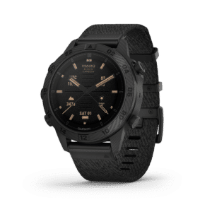 Garmin MARQ Commander (Gen 2) AMOLED 46 mm Schwarz Carbon Edition – Tool Watch / Fused Carbon Fiber & Nylonarmband