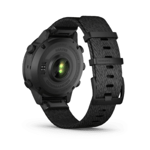 garmin marq commander (gen 2) amoled 46 mm schwarz carbon edition – tool watch / fused carbon fiber & nylonarmband